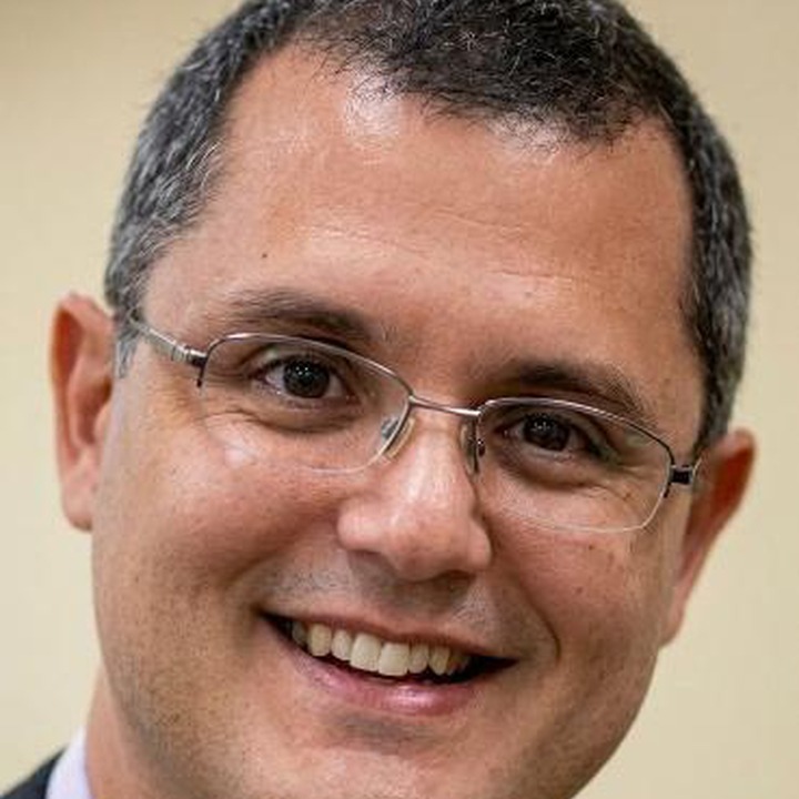 Foto de Prof. Dr. Victor Hugo do Vale Bastos
